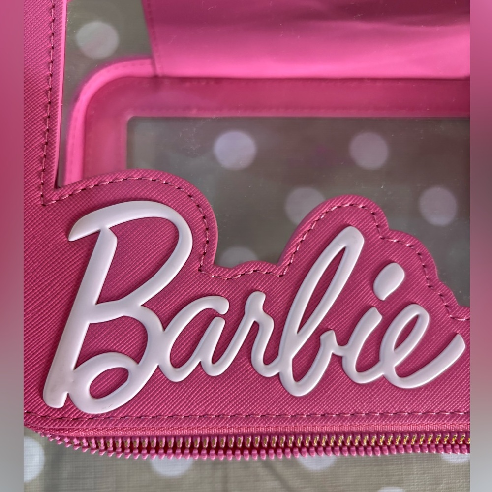Impressions x Barbie makeup bag pink - Picture 2 of 11